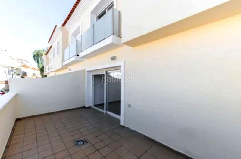 Foto 11238e23-b4a7-483a-85bb-85f8f242a3a9. Casa adosada en Las Gaviotas - Carvajal Fuengirola