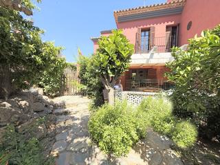 Casa adossada a Parque Central