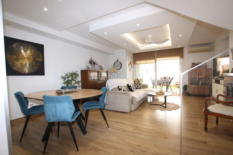 Foto d2d1a8a2-046e-4fc6-8190-4037919ff6f5. Casa adossada a Casco Antiguo Marbella