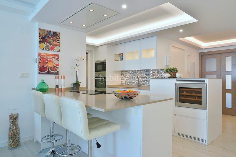 Foto f41818d3-7b1c-4700-968b-bf2e010a222f. Apartamento en Centro ciudad Fuengirola