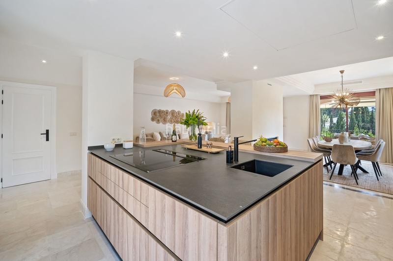 Foto b02d1b2d-74eb-4755-a9f4-ab93bd2589c6. Haus in Puerto Banús Marbella