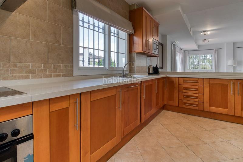 Foto a0ace186-ab25-4aac-9c5d-102ca38e7707. Casa in Centro Alhaurín de la Torre