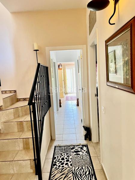 Foto 0f9d26d4-d7ce-4997-9a04-2e3659f52031. Maison jumelée dans Parque Central Estepona