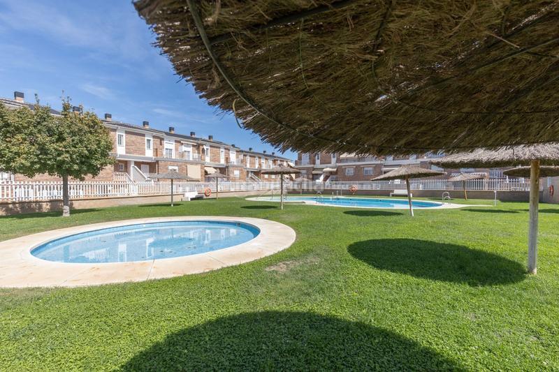 Foto b2f357e0-2f3c-4ac3-9682-db9893936313. Reihenhaus mit heizung pool in Belicena Vegas del Genil