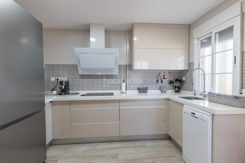 Foto 04ef40aa-9db7-482b-a43a-73e25acaa44e. Semi detached house with heating pool in Belicena Vegas del Genil