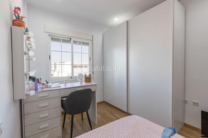 Foto 229c3f88-b250-4272-b792-92420f1f3d95. Semi detached house with heating pool in Belicena Vegas del Genil