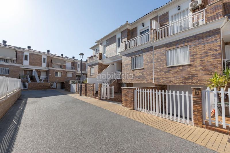 Foto 39632d64-d56a-4518-b0c8-65f1c7d7c27c. Semi detached house with heating pool in Belicena Vegas del Genil