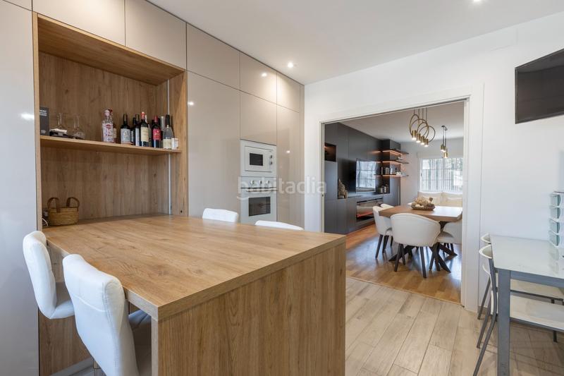 Foto aa54e56d-acb5-46c5-aca1-4b748b277a43. Semi detached house with heating pool in Belicena Vegas del Genil