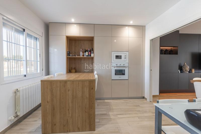 Foto fceb2f8d-8d3a-4db9-97e8-7f711318b5e8. Semi detached house with heating pool in Belicena Vegas del Genil