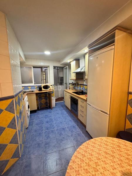 Foto ab4d0818-2a54-406a-933e-39c13904e5f3. Etagenwohnung mit heizung in Centro - Sagrario Granada