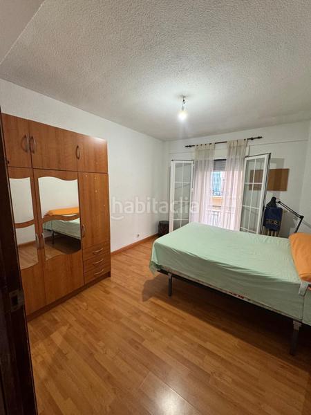 Foto f2126ac4-452e-40db-a422-f36bbe858740. Etagenwohnung mit heizung in Centro - Sagrario Granada