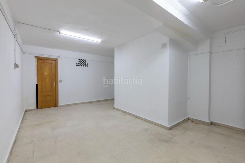 Foto 9f1254f6-6a5b-4cd3-a0c7-9edad161e499. Local comercial a Cerrillo de Maracena - Periodistas Granada