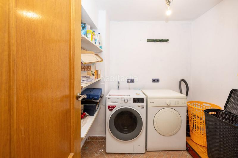 Foto 39b30d30-6419-4558-a6f7-a45ce7d694cd. Casa adossada a Bobadilla Granada