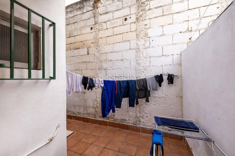 Foto 8f7c0aa8-2e90-42c9-a314-a3a20f91a652. Maison jumelée dans Bobadilla Granada