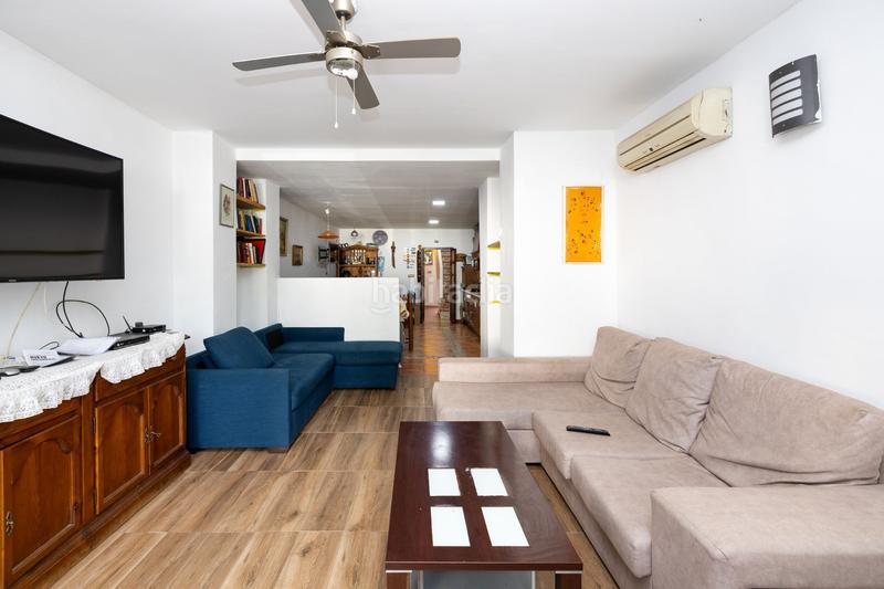 Foto 92fd9e75-29de-4696-a386-983d21d64355. Maison jumelée dans Bobadilla Granada