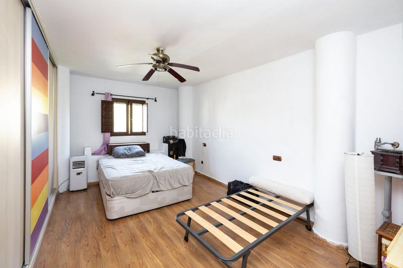 Foto b5439194-5ab4-49ed-bb89-ad77e60ab77e. Maison jumelée dans Bobadilla Granada