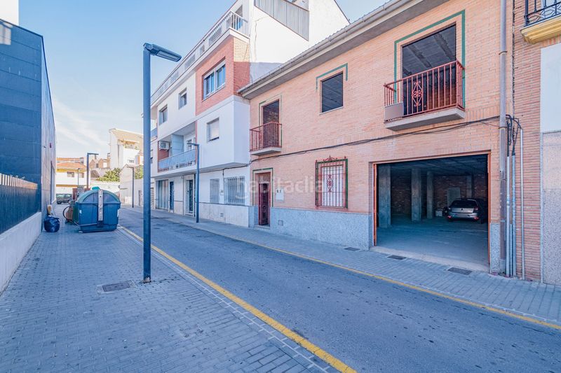 Foto edc905ce-e6b3-4c59-9d1e-6a2a5cfc1931. Casa adossada a Maracena