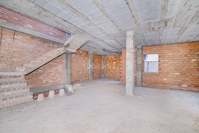 Foto fe1a0367-a6df-48b3-9087-86a8cfda82e1. Casa adossada a Maracena