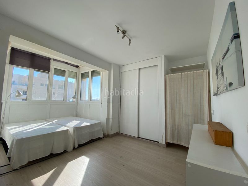 Foto ab0019e5-d053-4670-aa2d-bbf99ab8c7d3. Àtic amb piscina a Tarifa ciudad Tarifa