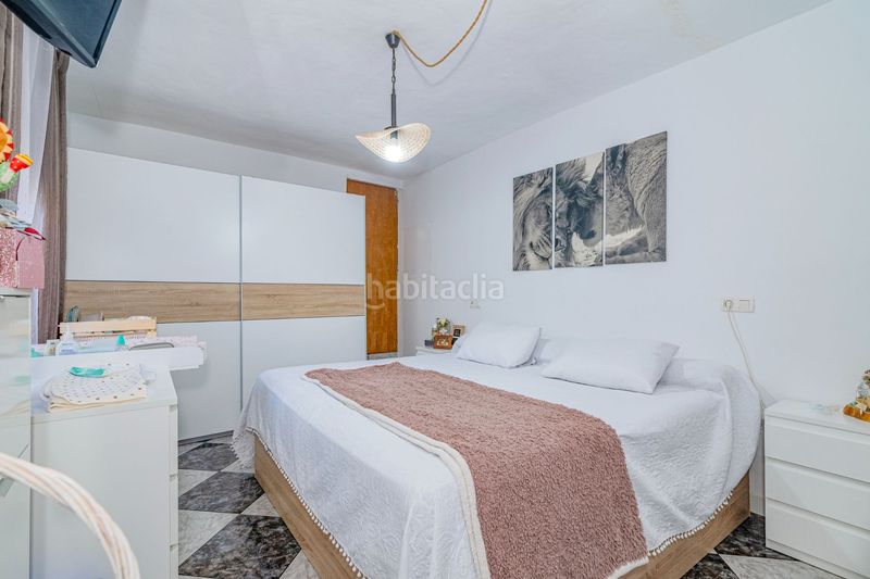 Foto 7b437d82-8e46-42a7-955c-25c2ea0e0dd8. Casa adossada a Cacín