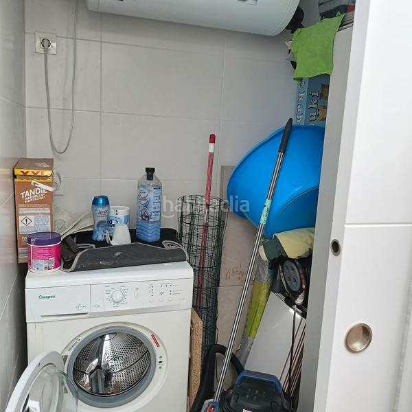 Foto 8a30fd9f-b535-4839-a865-d535f6be0ad9. Chalet en calle de la guajira dos 23 chalet reformado en Retamar en Almería