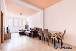 Etagenwohnung  Calle úbeda. Piso en venta en calle úbeda
