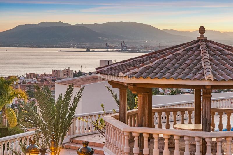 Foto b926cc6f-f38d-4ec0-a5b9-1a6f0239f803. Casa en Pinares de San Antón Málaga