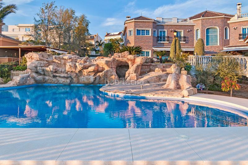 Foto 47a49295-0c9b-46d2-a279-61eadef2480d. Maison avec chauffage parking piscine dans Pinares de San Antón Málaga