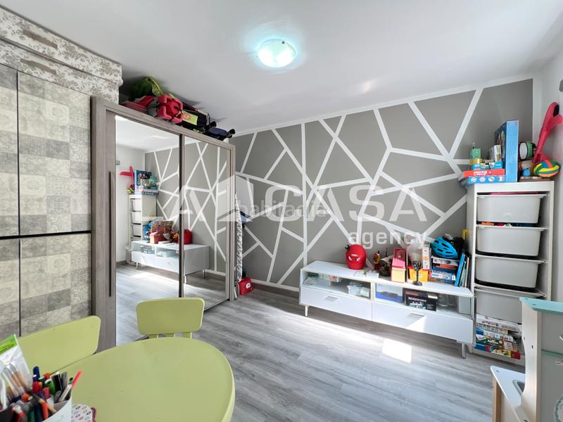 Foto d2054073-1e83-49fe-a095-6b29870ad492. Ático piso en venta en les Roquetes en Roquetes Barcelona