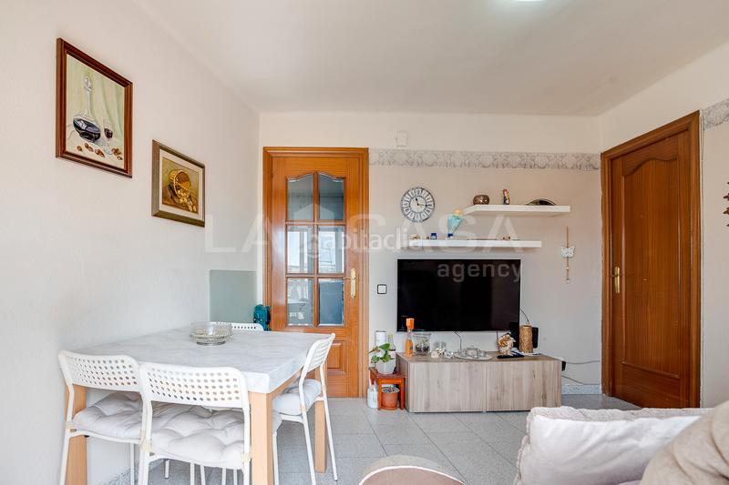 Foto 10f2730d-dace-464a-bdc1-c5c85f1d65dd. Piso  en venta en calle de pablo iglesias en Prosperitat Barcelona