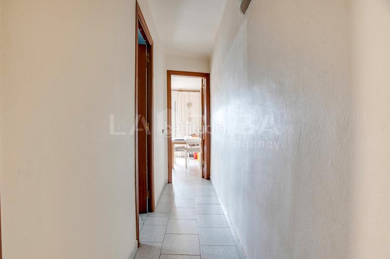 Foto b84eed14-70be-4b97-85bf-2a1dae93853a. Piso  en venta en calle de pablo iglesias en Prosperitat Barcelona
