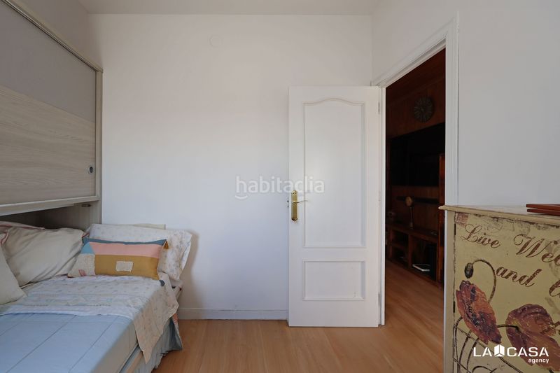 Foto 4536709a-c6ee-483b-906d-da11cce0b36b. Dúplex amb calefacció a Can Clota Esplugues de Llobregat