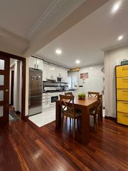 Pis a Sondika. Piso en venta en calle mateo bidaurrazaga alkatea