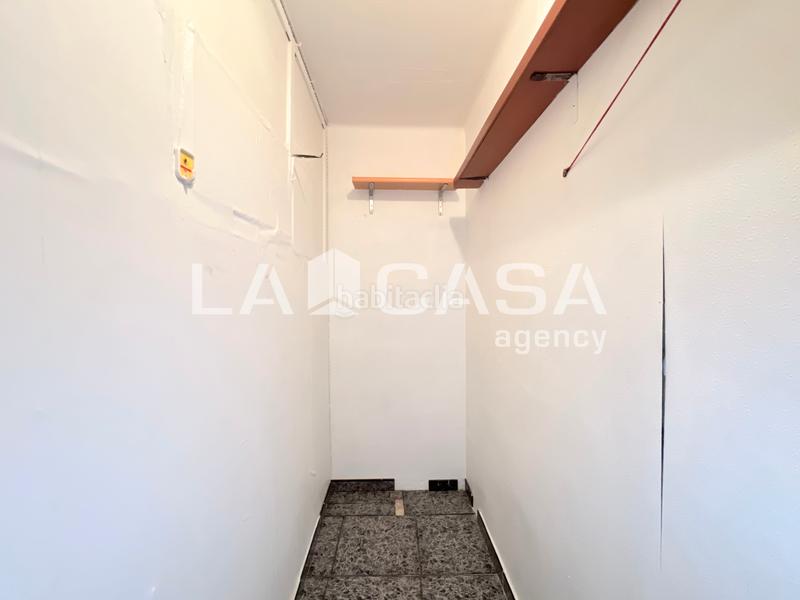 Foto 07621380-0889-4e0f-9025-f47bd83e232d. Piso  en venta en calle de pi i gibert en Llefià Badalona