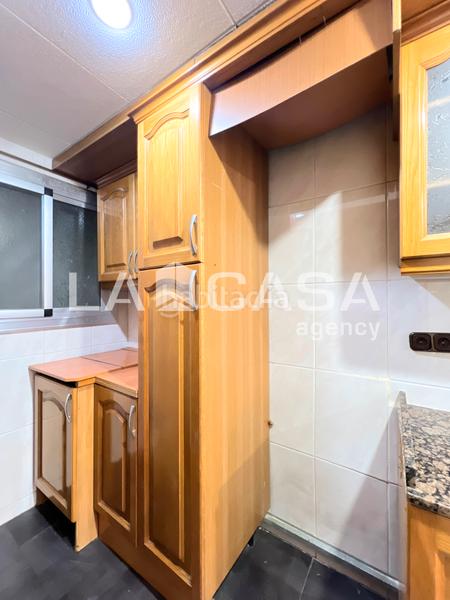 Foto 815a40fe-6263-471c-a197-f1514ae44ec3. Piso  en venta en calle de pi i gibert en Llefià Badalona