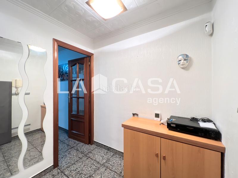 Foto 8732fab0-7032-405f-8664-91c5f7d68dee. Piso  en venta en calle de pi i gibert en Llefià Badalona