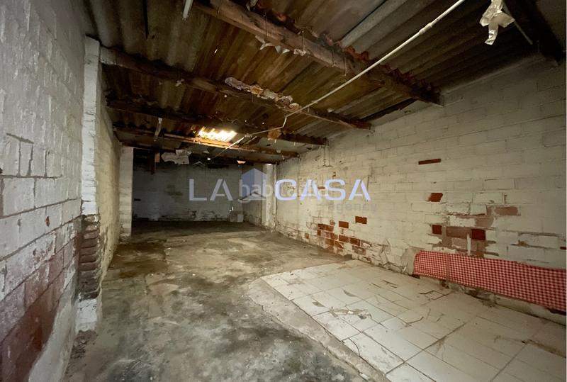 Foto f41aef53-9268-4ad1-9b99-372f9fb2c6a1. Büro in La Salut Badalona