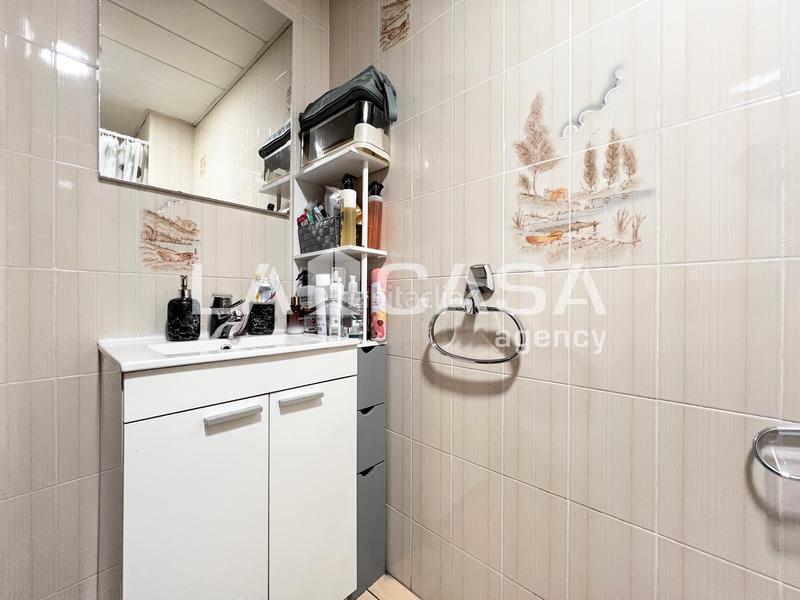 Foto 412861fc-8497-4cbd-ac3e-84fb7e1b0a22. Appartamento con riscaldamento in Llefià Badalona