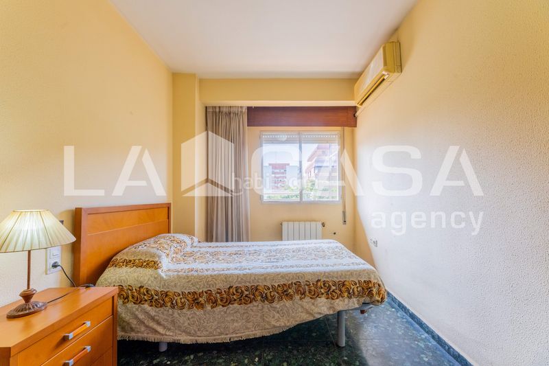 Foto d6a22725-e624-4324-b472-0735d6e717ee. Pis amb aparcament a La Carrasca Valencia