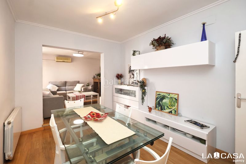 Foto babc9de1-f8b1-4c3b-9f27-beab3aff6491. Etagenwohnung in Centre Sant Joan Despí