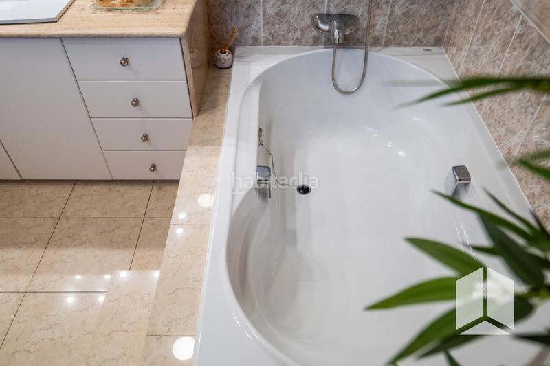 Foto a04022ce-ec8e-484d-81fc-03a54e381fbf. Haus mit parking pool in Sant Vicenç dels Horts