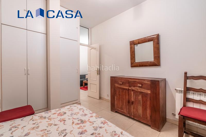 Foto 3eeae3e5-2915-44de-89af-019d4038e030. Planta baja piso en venta en calle de vallehermoso en Madrid