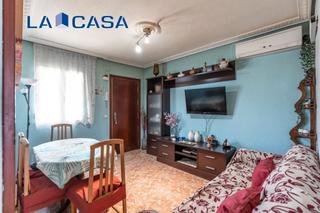 Pis a Pradolongo. Piso en venta en calle san basilio