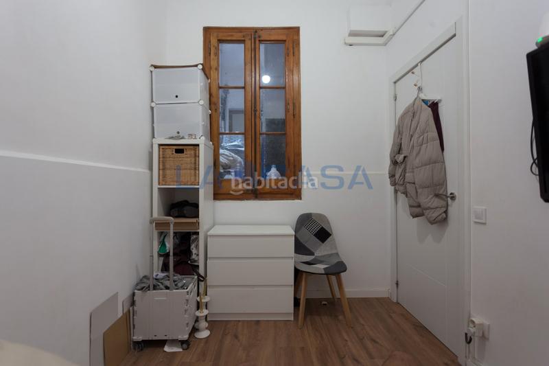 Foto 1793409c-9ab0-446b-8074-64b94f6ae643. Etagenwohnung mit heizung in Baix Guinardó Barcelona