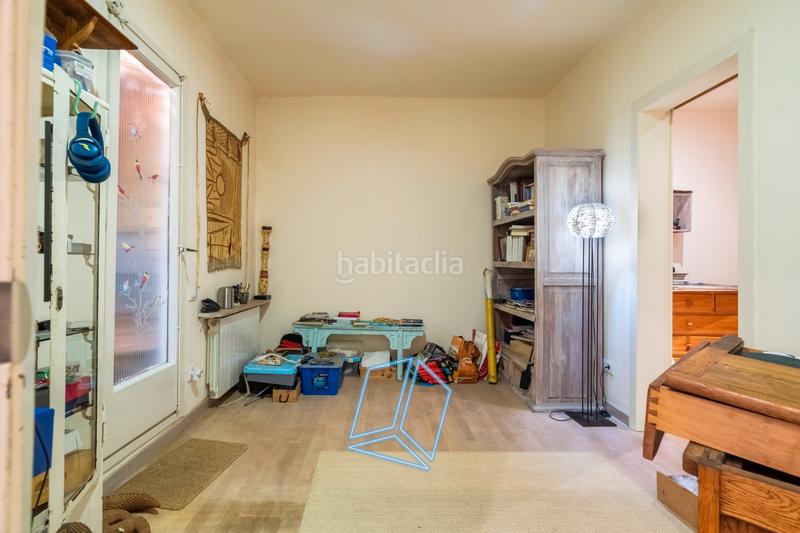 Foto f64b51d9-06dd-4fbd-bcde-2c17671421e4. Etagenwohnung mit heizung in Baix Guinardó Barcelona