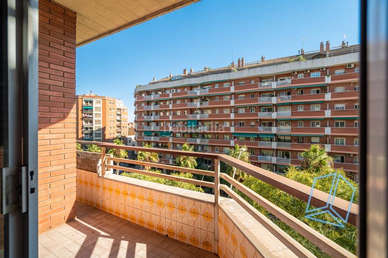 Foto 90b1e7f5-bc2f-4753-9c7d-fed341b4357e. Piso  en venta en ronda del guinardó en Baix Guinardó Barcelona