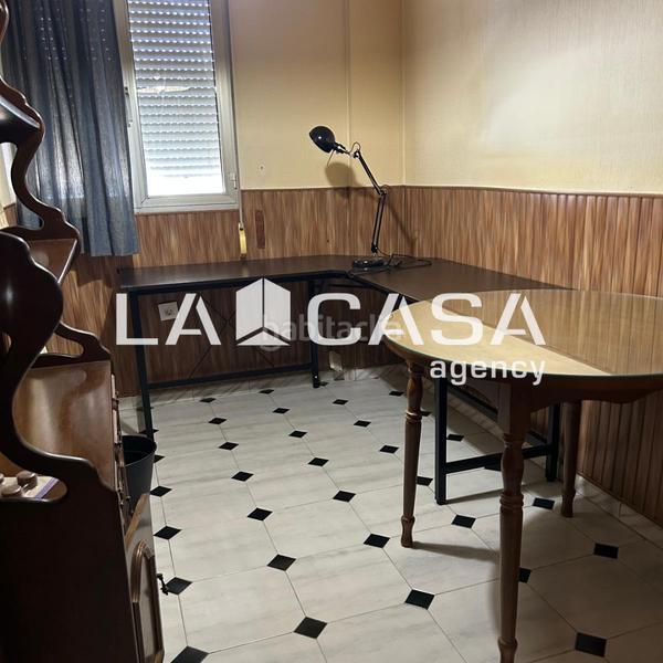 Foto 143de382-683c-4ada-a356-0bce66e9c1d5. Pis a El Torrejón - El Cerezo Sevilla