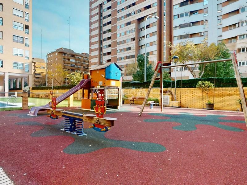 Foto 918db0a1-c652-4549-8e9a-5089bcdb8621. Etagenwohnung mit heizung parking pool in Ciutat de les Ciències i de les Arts - Justicia Valencia