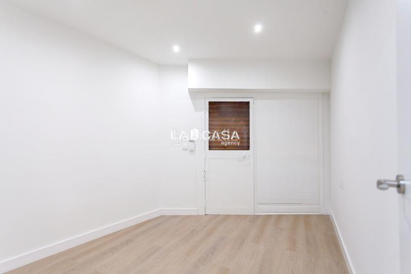 Foto 020e0466-ec3b-40fe-b058-8c7b12701d97. Planta baja piso en venta en calle dandalusia en Vista Alegre Castelldefels