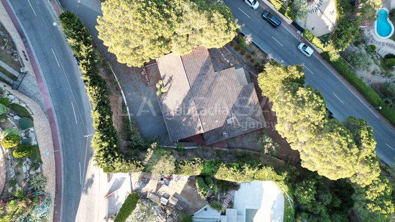 Foto c8b74339-530e-43d1-bf83-7a542b048c26. Chalet avec chauffage parking piscine dans Cabrils